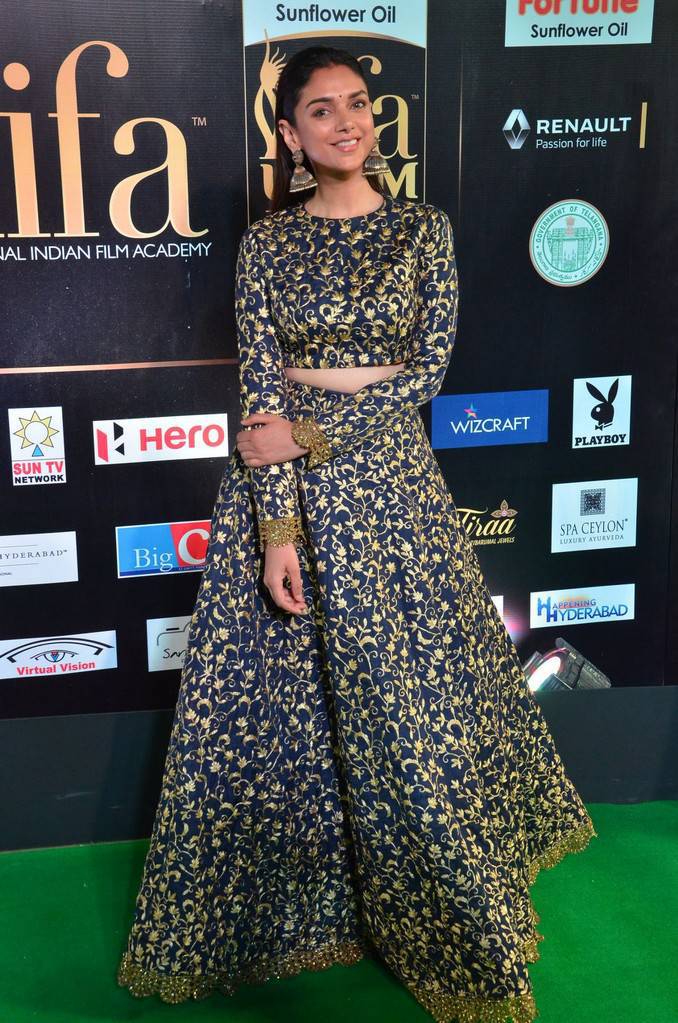 Actress Aditi Rao Stills At IIFA Awards 2017 In Blue Dress