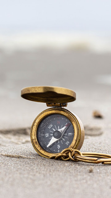 Old Compass OnThe Beach Wallpaper Free HD