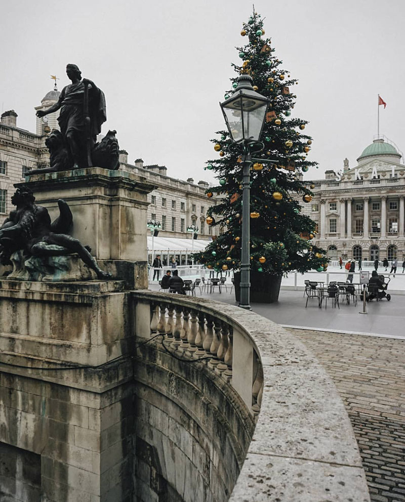 Weekday Wanderlust | Holiday 2019 Inspiration: Christmastime in London