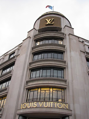 Nob: Louis Vuitton Secret Places: Paris - Schedule