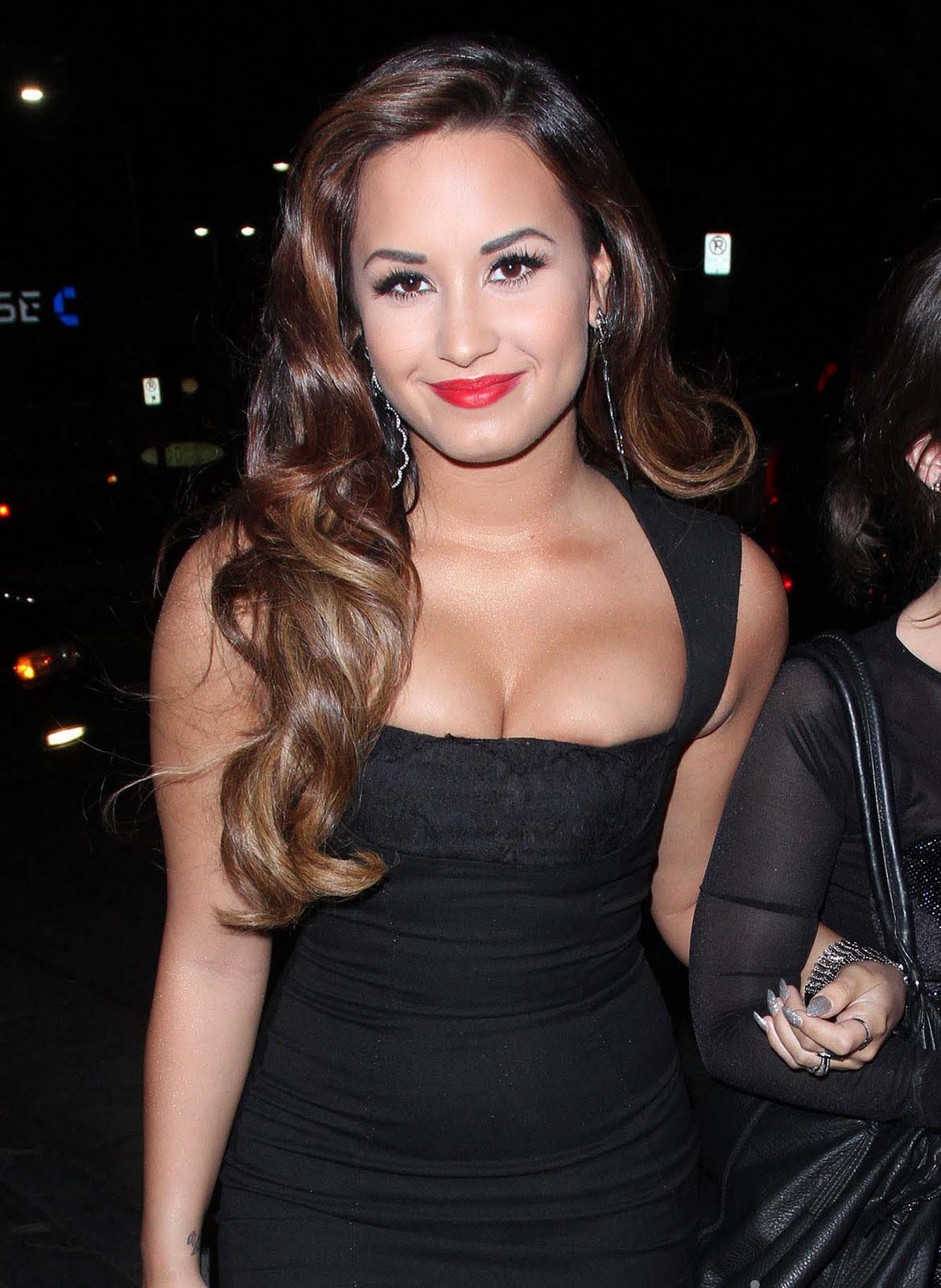 massive cleavage massive cleavage