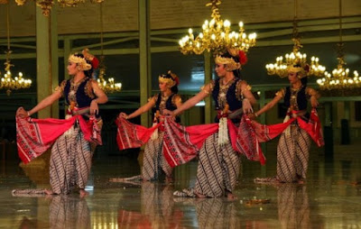Tari Serimpi Dari Jawa Tengah Tari Serimpi Dari Jawa Tengah