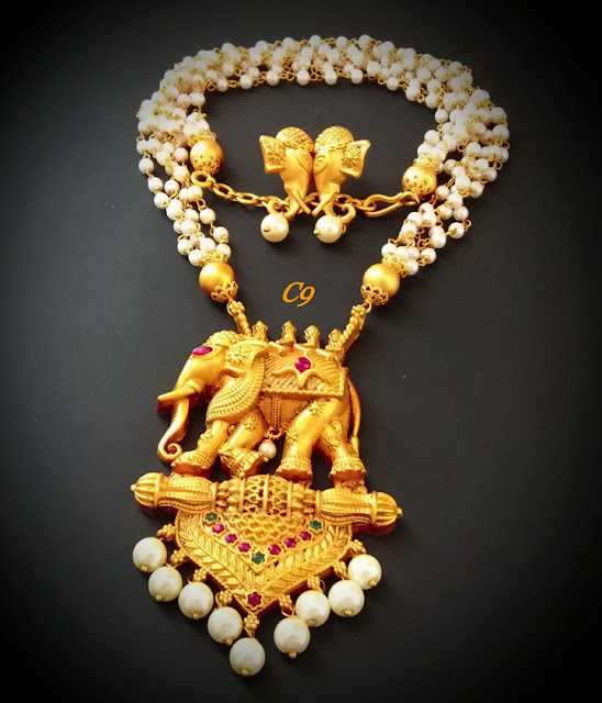 Exclusive chain With Elephant pendent