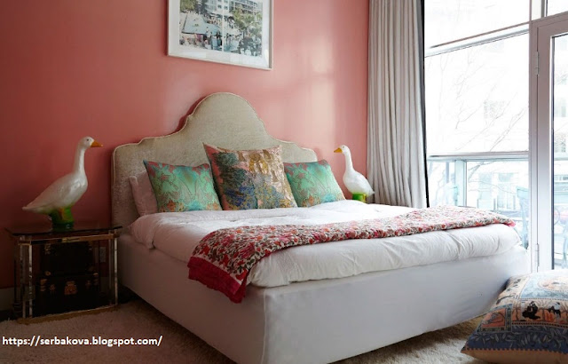 Летняя мода в вашей квартире: коралловый цвет и морские аксессуары