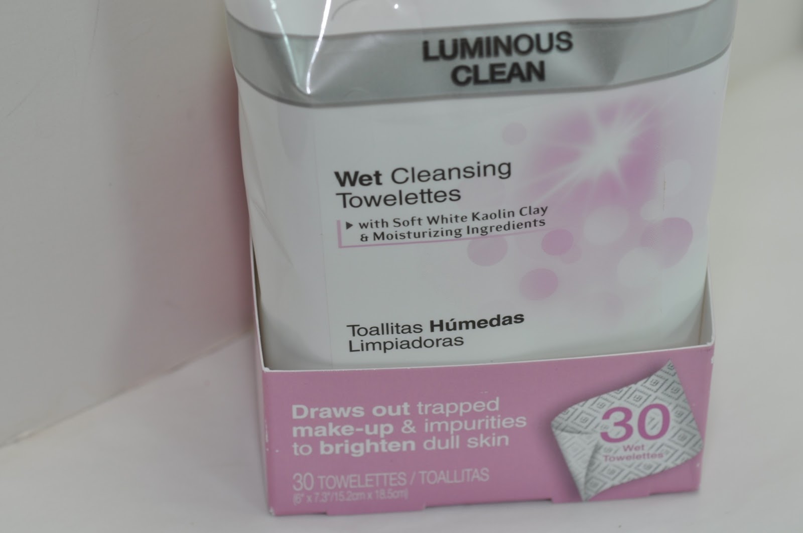 POND’S® Luminous Skincare Line Review, and Two Giveaways! The Shades Of U