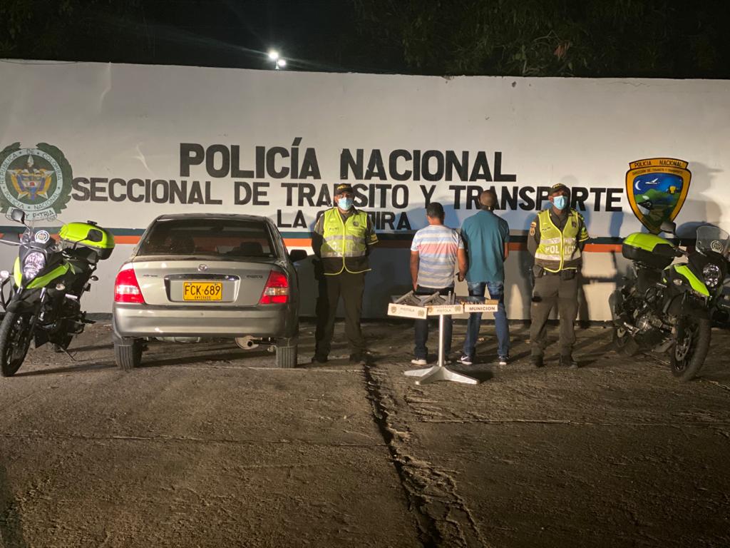 https://www.notasrosas.com/En zona rural de Riohacha: capturadas dos personas por Porte Ilegal de Armas de Fuego