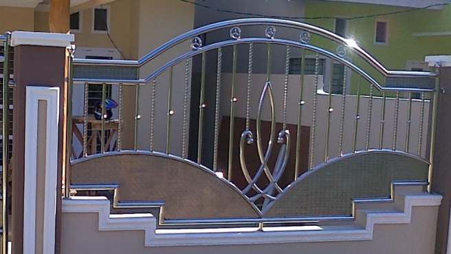 pagar stainless steel