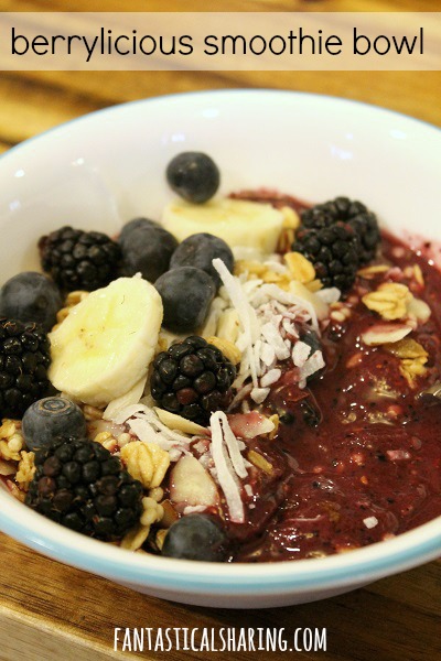 Berrylicious Smoothie Bowl #recipe #berry #smoothiebowl #blueberry #strawberry #blackberry #banana #breakfast