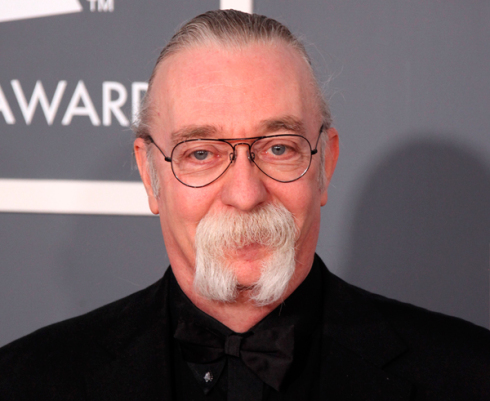 La Música No Tiene Fecha De Caducidad - Music Has No Expiration Date