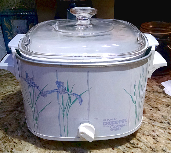 Shadow Iris (Corelle) 3 Piece 3 Quart Crock Pot by Corning