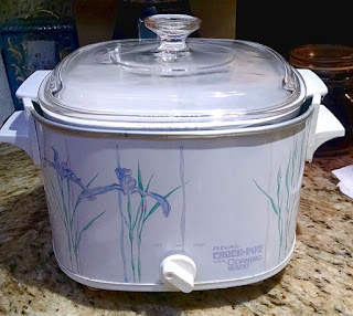 CorningWare 411: Rival Crock Pot with Corning Ware Booklet - Scanned
