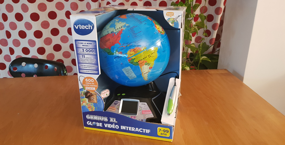 Globe interactif - plus de 600 vidéos sur le Monde !