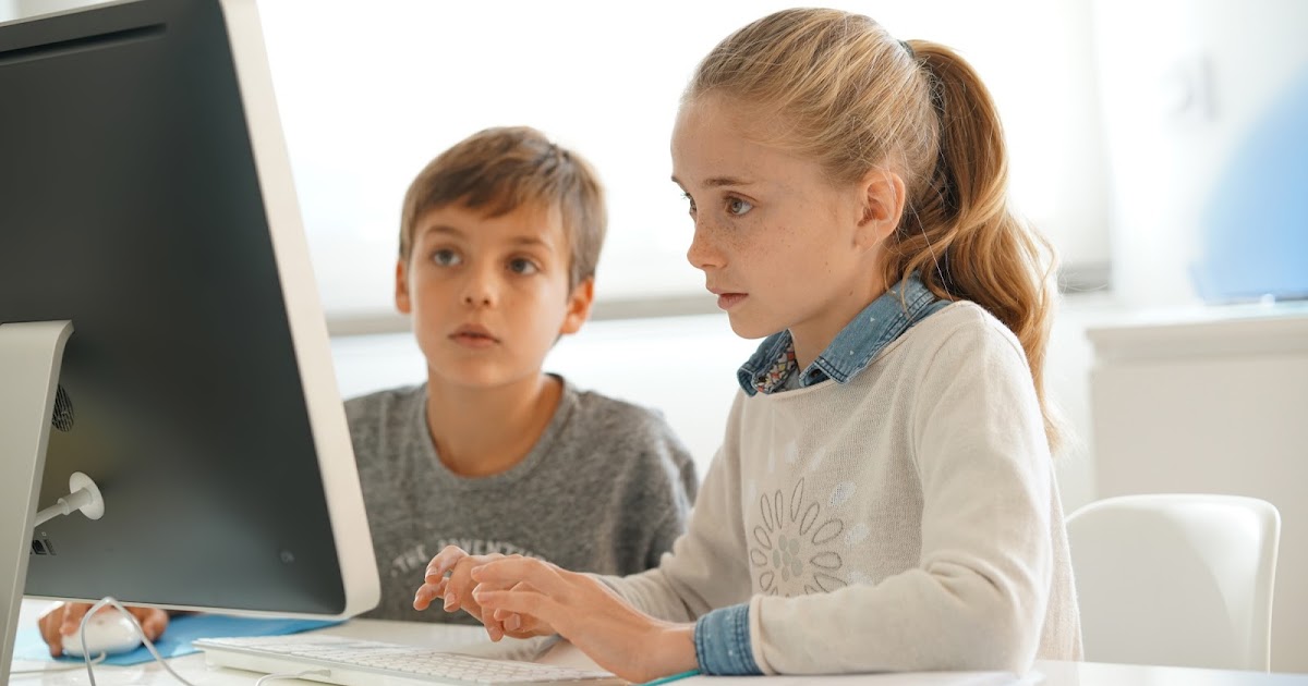 A Complete Guide That Makes It Easy to Protect Your Child From Danger