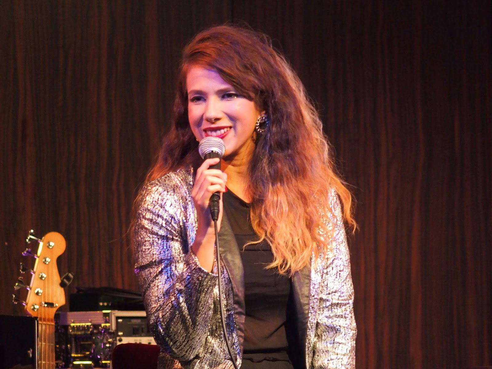 Sidelong Glances of a Pigeon Kicker: MARIA THERESA GOW IN CONCERT! A