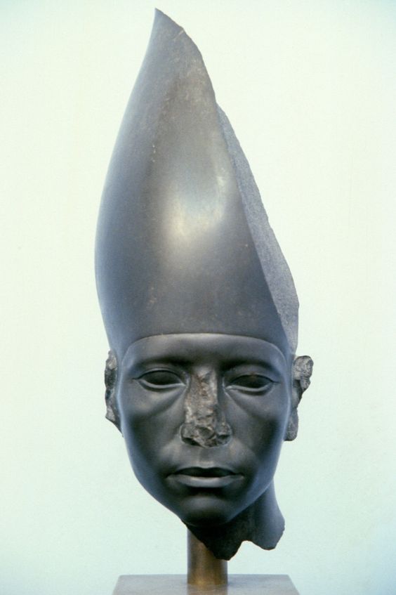 but in 2015 it was vandalized after its right arm was removed, while