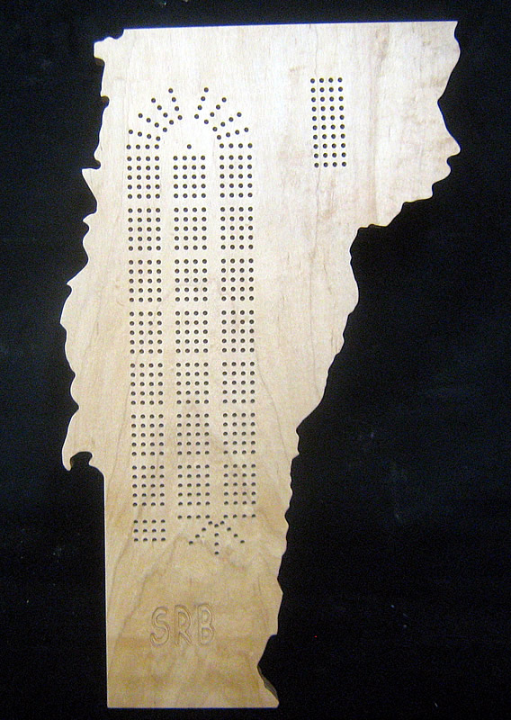 Splinters Woodworks: Custom Vermont shaped Cribbage Board.
