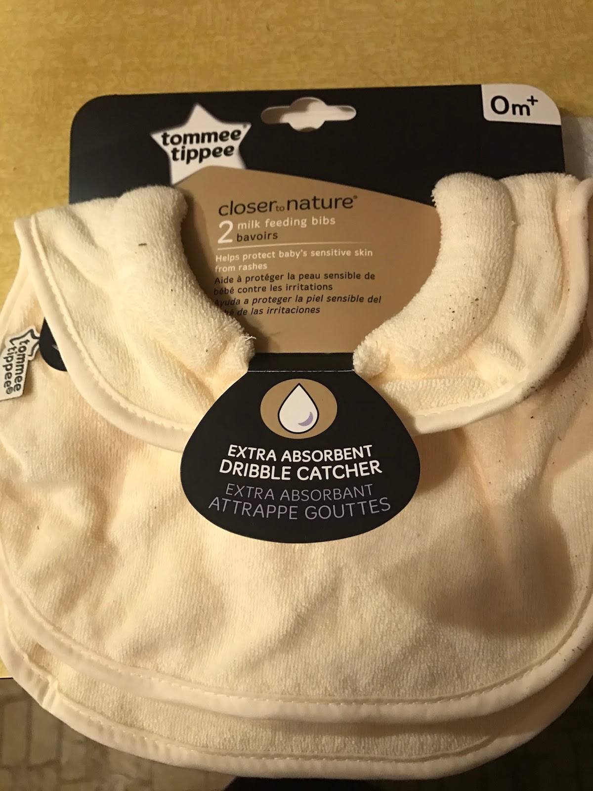 Baby Guide Tommee Tippee Ultra Bottle & Milkfeeding Bibs Review