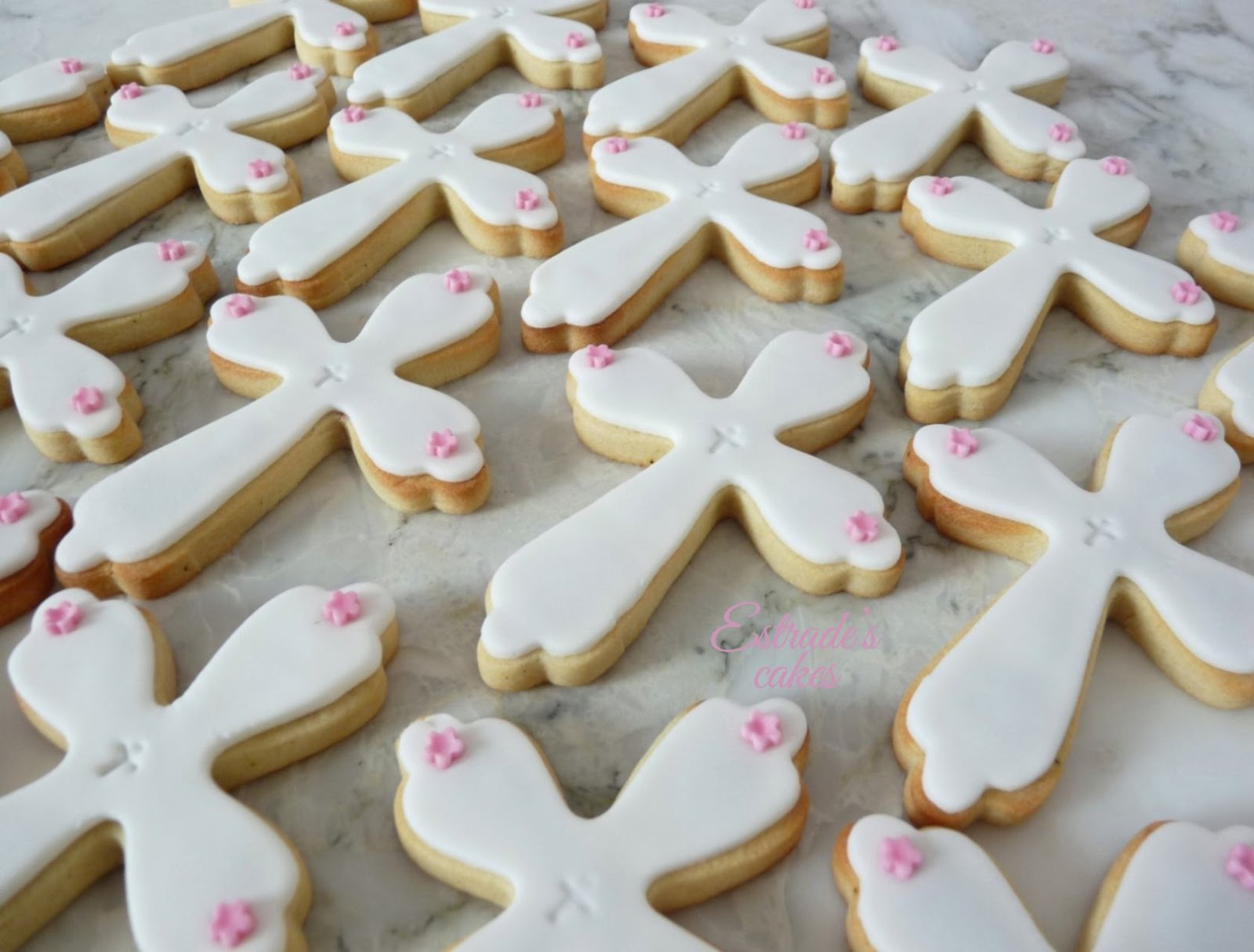 Estrade's cakes GALLETAS DE CRUCES PARA PRIMERA COMUNIÓN
