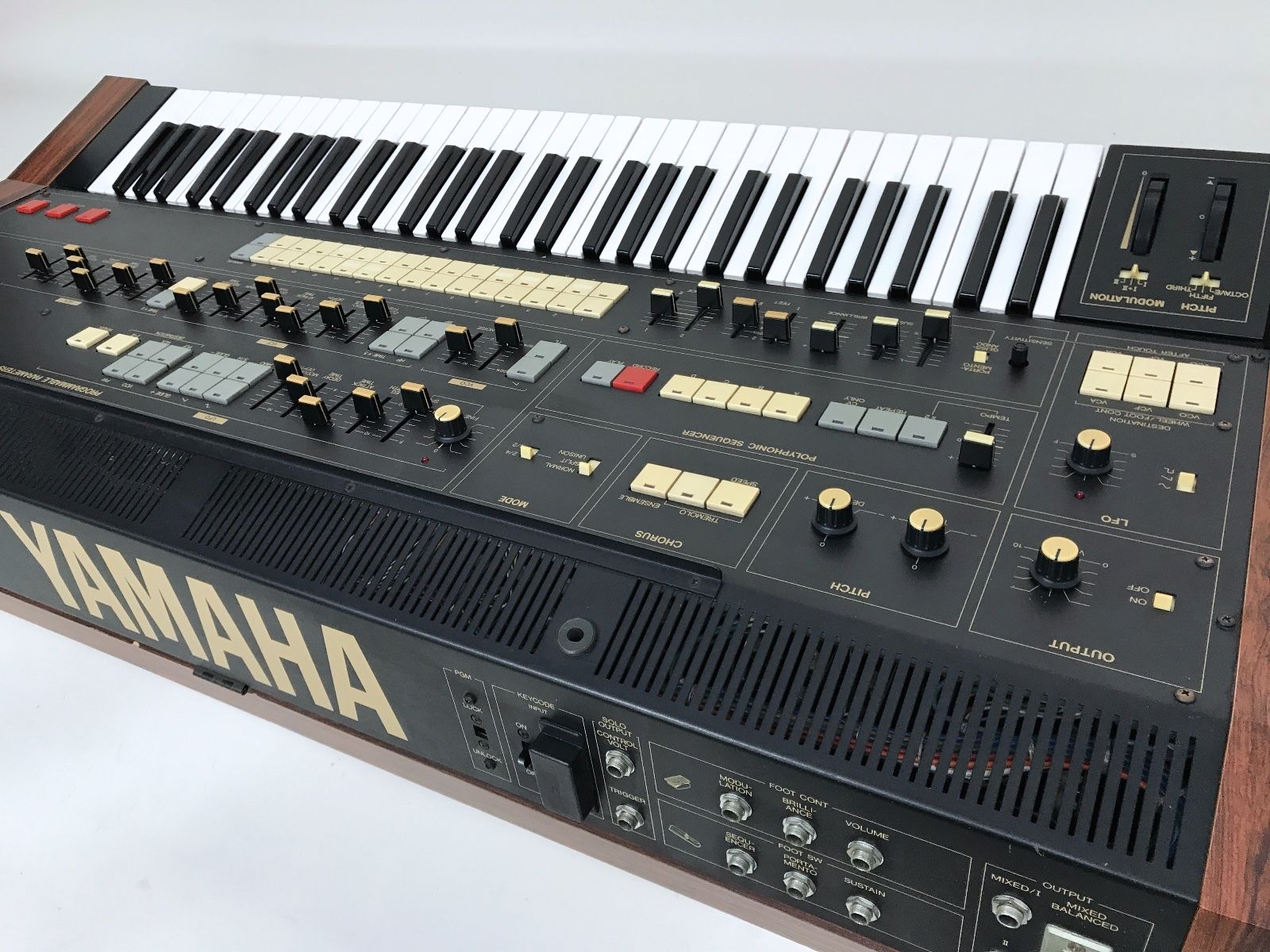 MATRIXSYNTH Yamaha CS70M Vintage Synthesizer