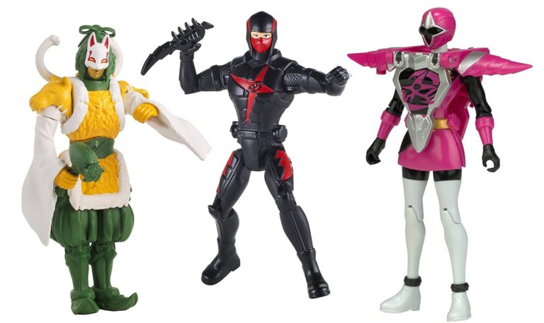 NickALive!: Gold Ranger And Ninja Mode Gear Lead Off New Bandai's Power  Rangers Ninja Steel Toys