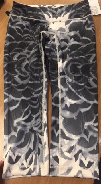 Wunder Under Crop II in Pretty Plume Angel Wing