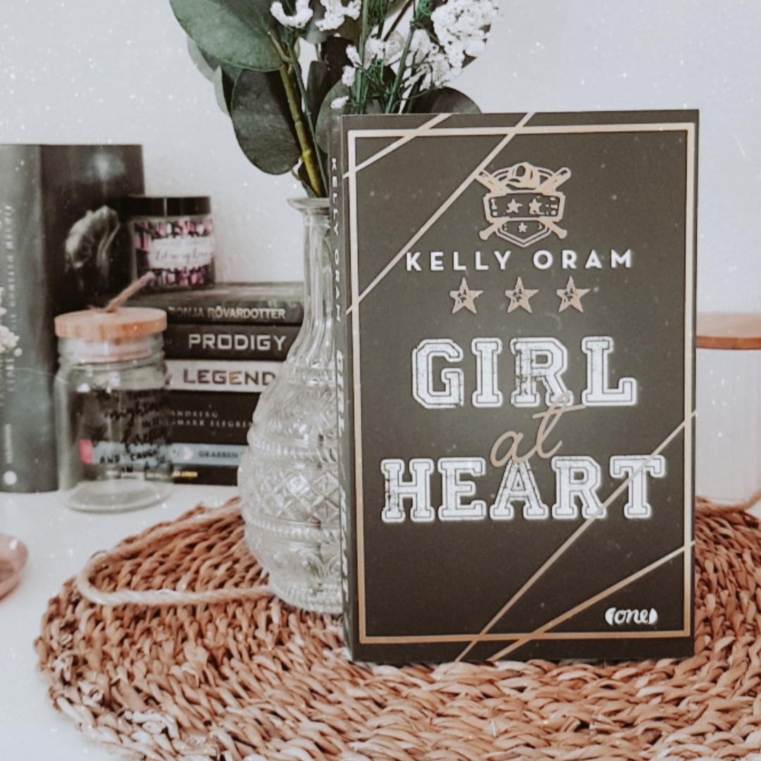 Bücherblog. Kooperation. ONE-Blogger. 2020. Unboxing - Part 5. Girl At Heart von Kelly Oram
