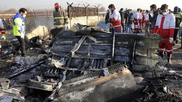 Penembakan Pesawat Ukraina, Komandan Garda Revolusi Iran Lebih Pilih Mati Penembakan Pesawat Ukraina, Komandan Garda Revolusi Iran Lebih Pilih Mati