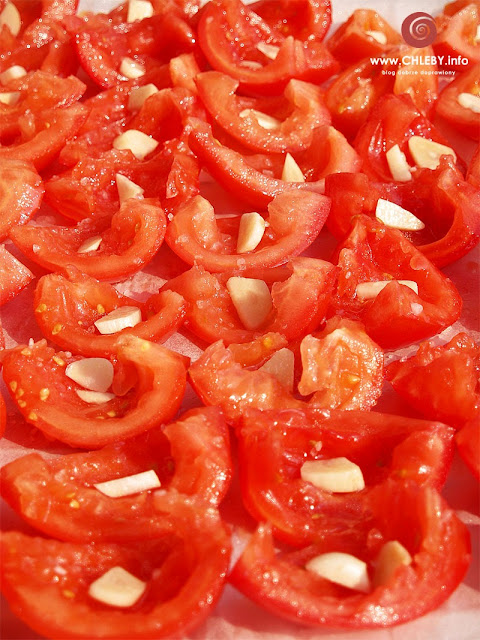 Pomidory suszone w słońcu
