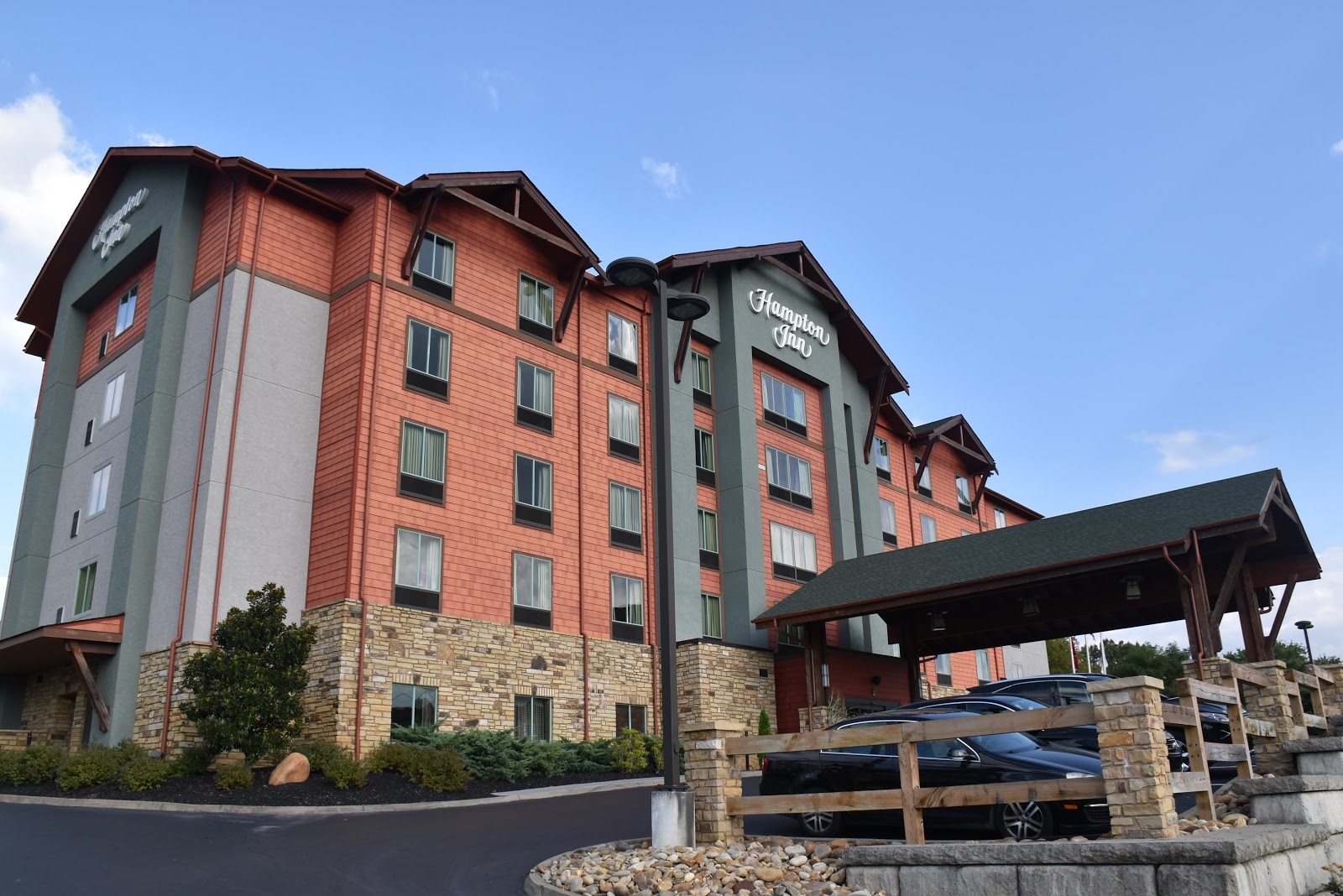 The Best Hotel for Families in Pigeon Hampton Inn by Hilton