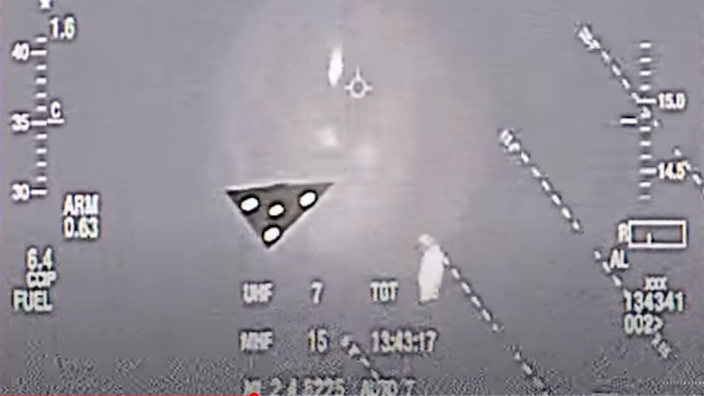 Black Triangle UFO video was recorded by whistle-blower and sneaked out of the US Air Force.