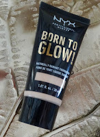 review NYX Born to Glow Naturally Radiant Foundation