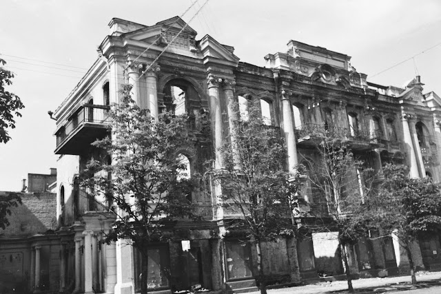 Неидентифицированные руины здания на улице Городецкого руины здания на улице Городецкого