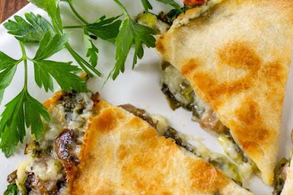 BAKED SPINACH MUSHROOM QUESADILLAS #vegetarian #quesadillarecipe