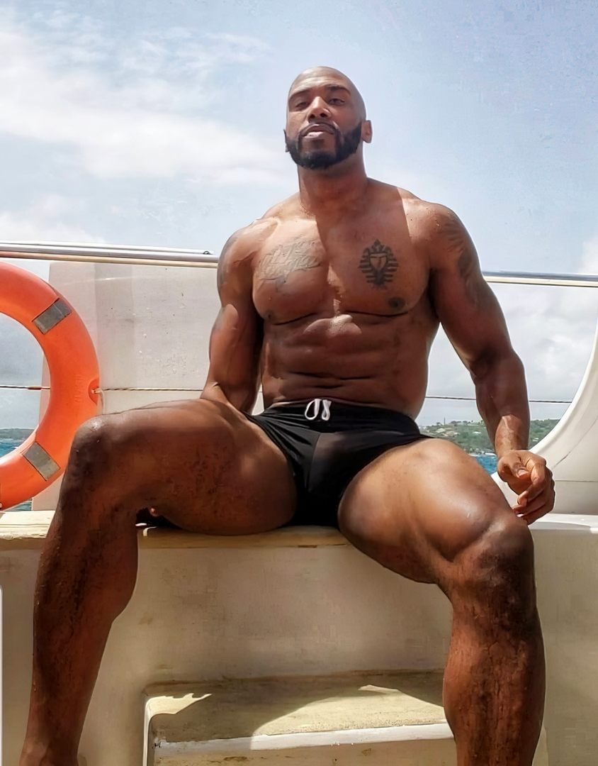 Black muscle daddy dick