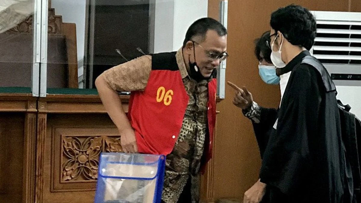 Hakimnya 'Ngilang', Petinggi KAMI Jumhur Hidayat Gagal Disidang Lagi
