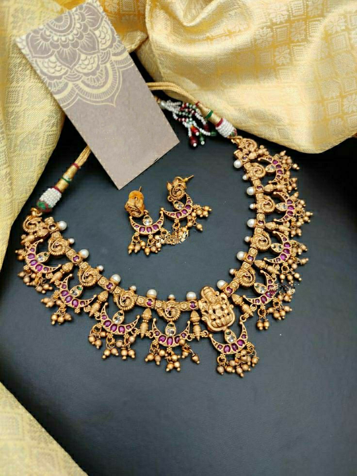 South Indian gold necklace