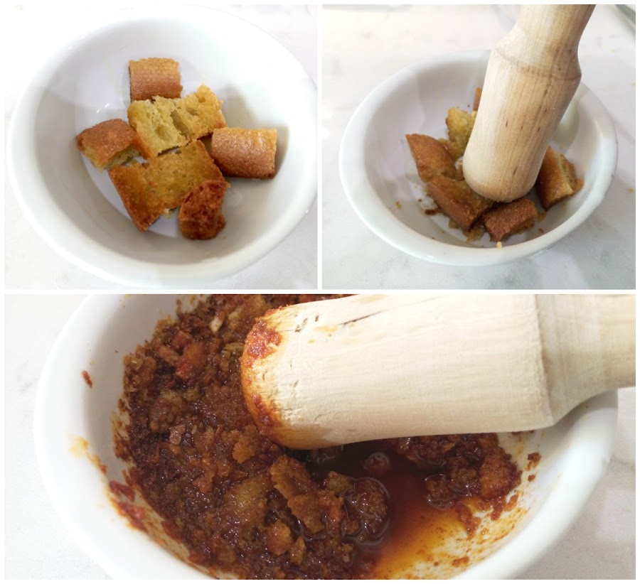 Majado con pan,comino, ajo, pimentón y aceite