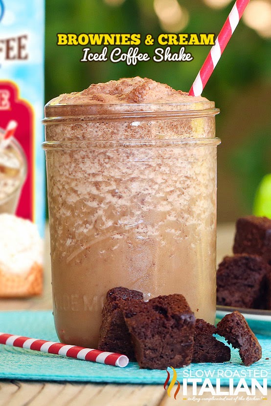 Brownies and Cream Iced Coffee Shake - Sweet Cream iced coffee creates the perfect shake reminiscent of my favorite ice cream treat.  The addition of brownies really takes this dessert over the top.  With just 5 minutes and 4 ingredients this is one you will be enjoying all summer long. #TSRISummer #IcedDelight