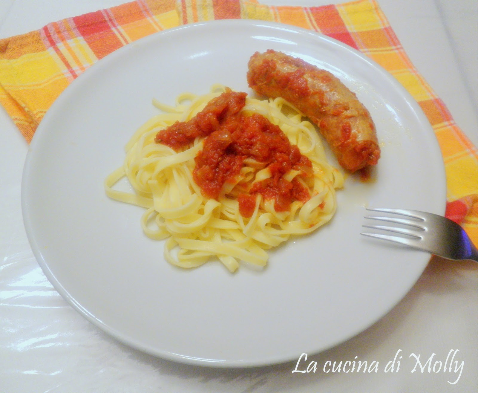 La cucina di Molly: TAGLIATELLE AL RAGU' DI SALSICCIA DI CINGHIALE
