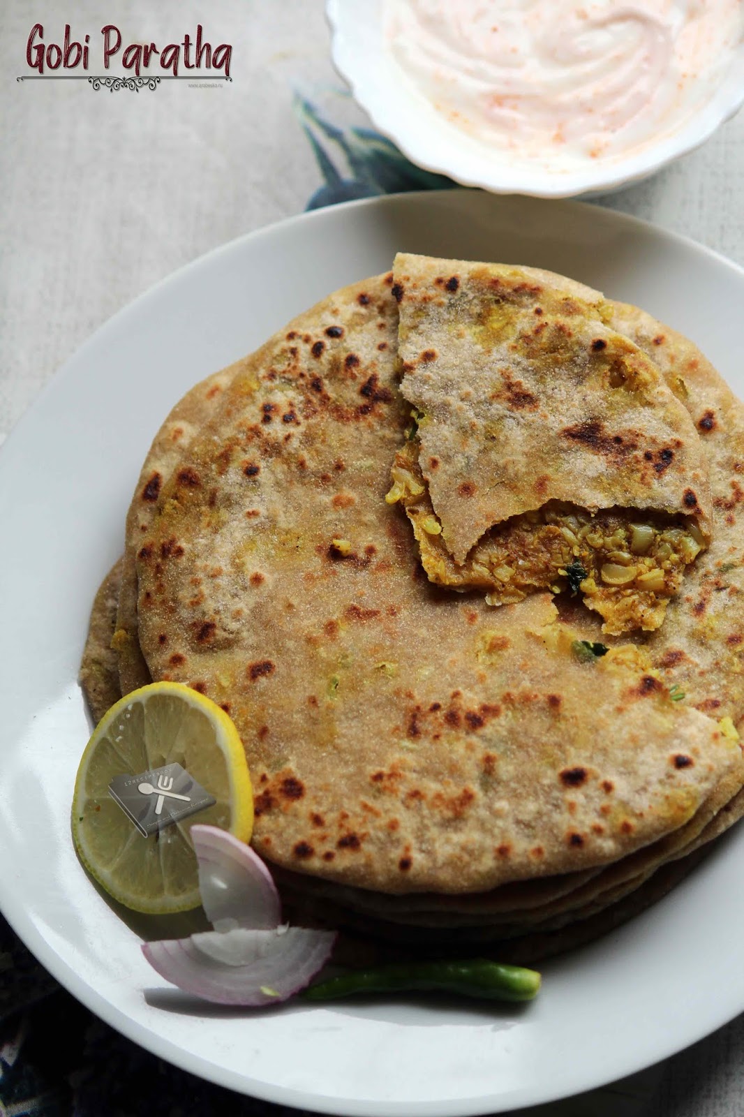 Gobi Paratha / Cauliflower Stuffed Chapathi Recipe Book