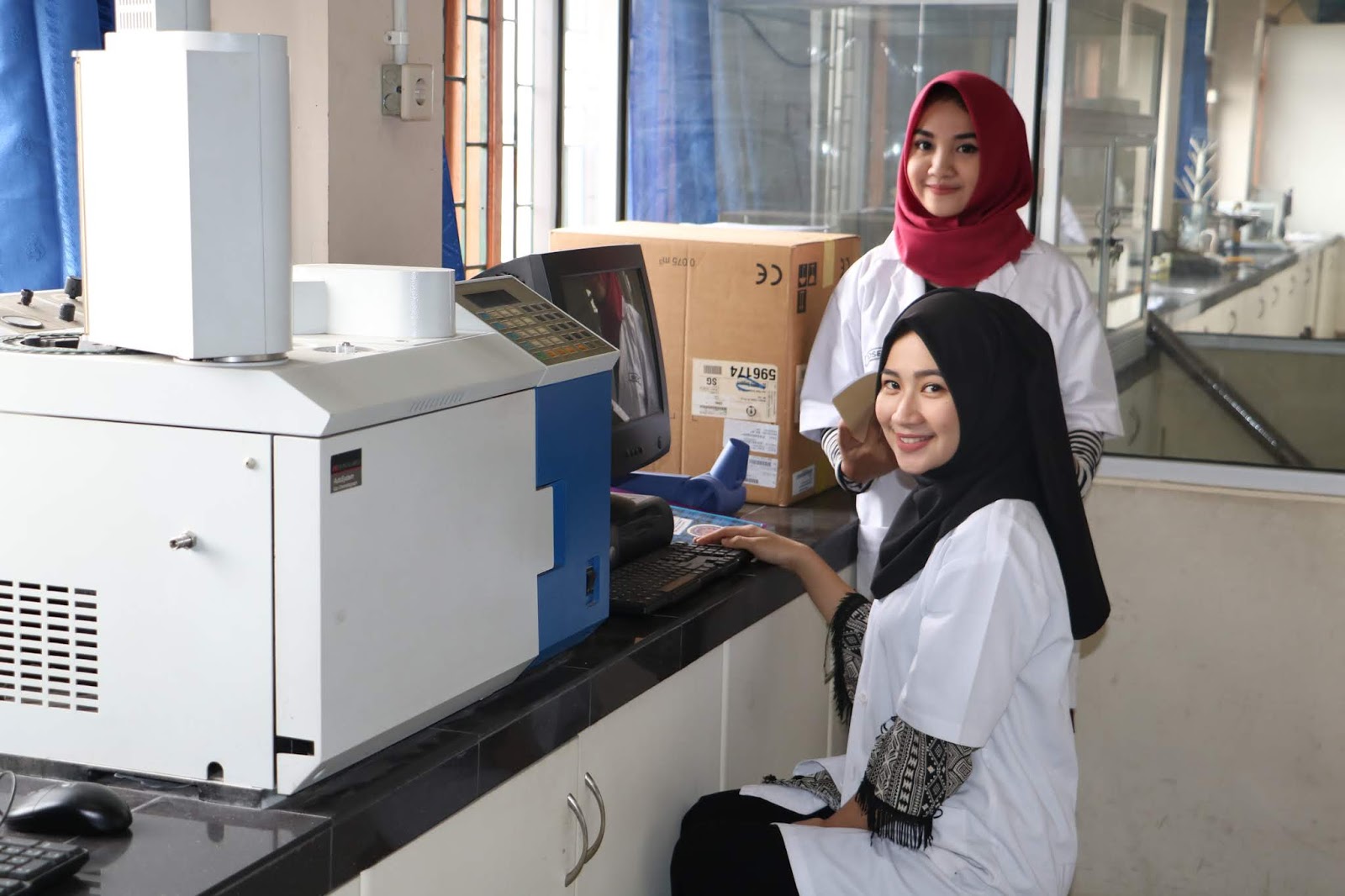 Ingin Belajar Hal Hal Tentang Obat Obatan Ini Dia Prospek Kerja Farmasi Uhamka Berita 24 Indonesia