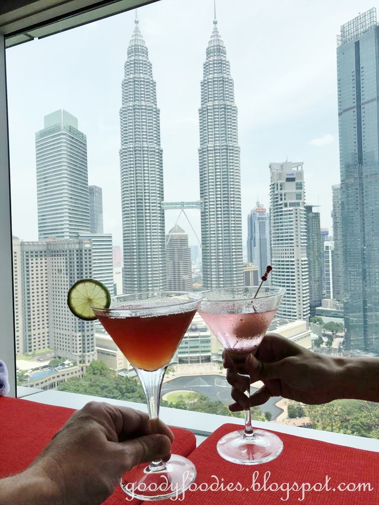 GoodyFoodies SkyBar at Traders Hotel, Kuala Lumpur Best Rooftop Bar