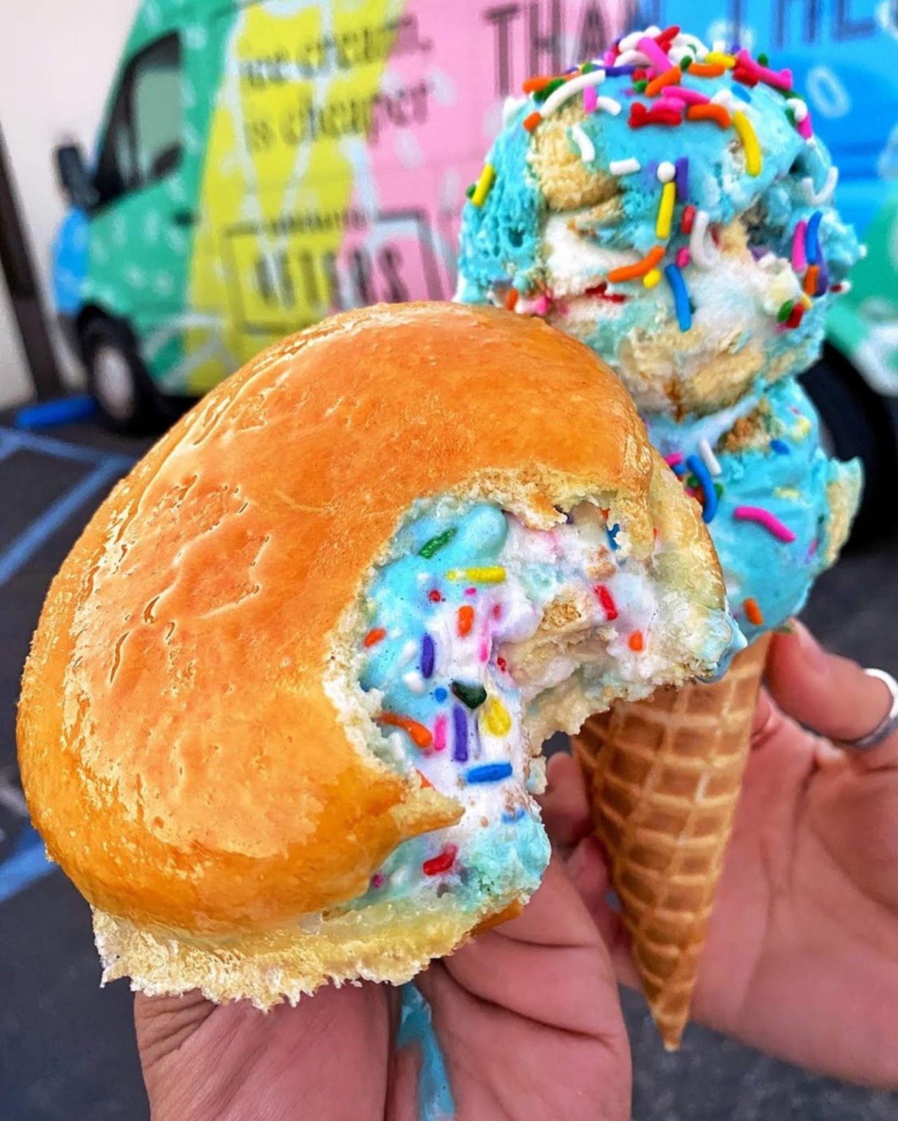 Video BIRTHDAY CAKE ICE CREAM