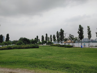 잠실한강공원 텐트존 모습