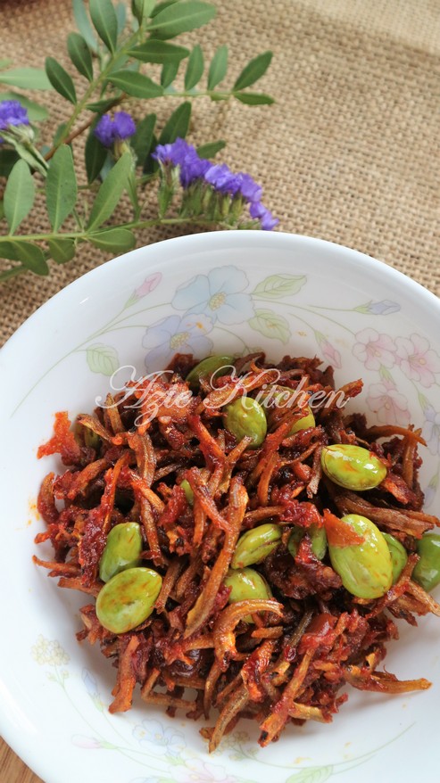 Sambal Ikan Bilis Dengan Petai - Azie Kitchen