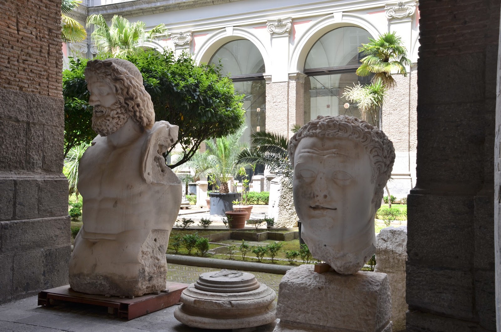 HOW TO GET TO THE NAPLES NATIONAL ARCHAEOLOGICAL MUSEUM FROM SORRENTO The Garden of Eaden
