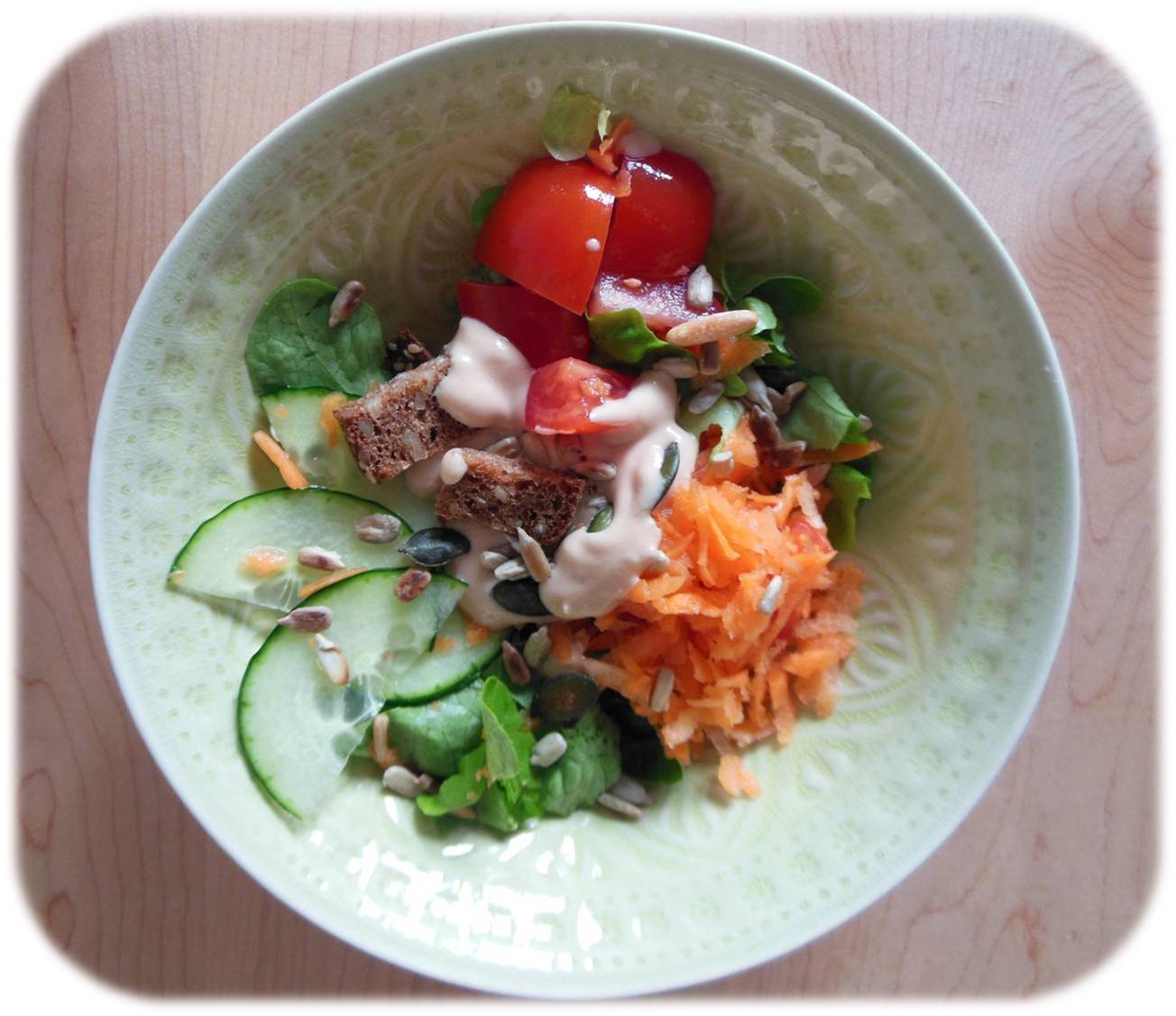 Kulinarikus: Bunter Salat mit Thousand-Island-Dressing (nach ...