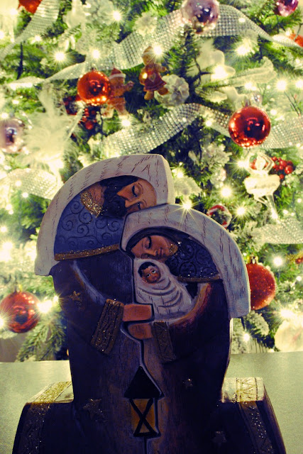This gorgeous Nativity is the latest addition to my Christmas decs. I love it!