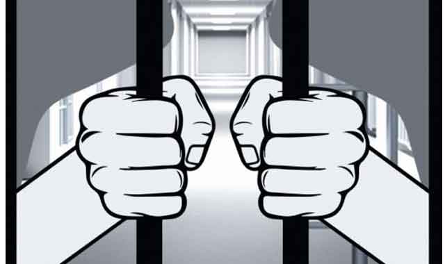 Islampur students were jailed for 7 days for providing fake copies ইসলামপুরে নকল সরবরাহের দায়ে শিক্ষার্থীর ১৫ দিনের জেল