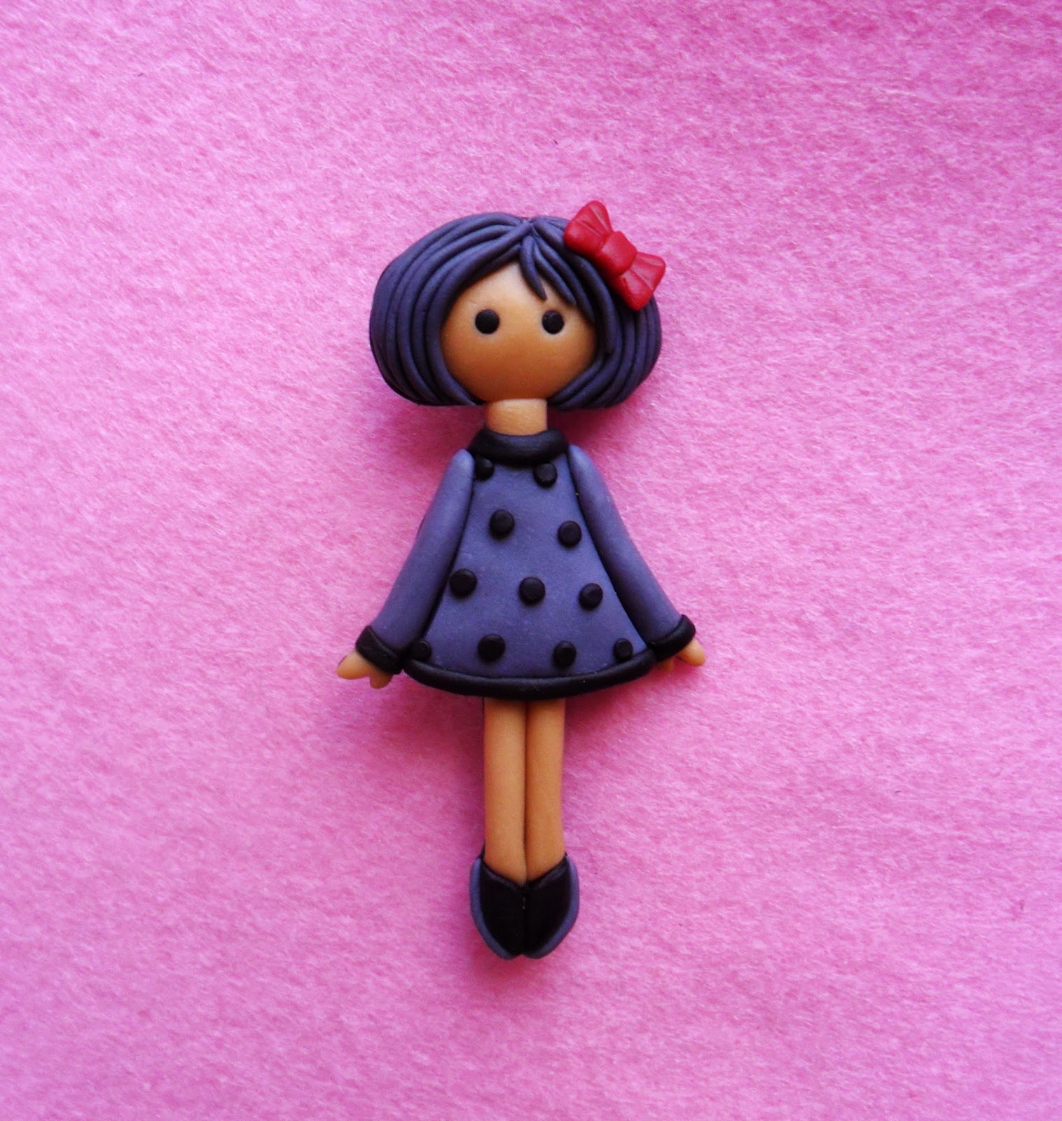Лепить пластилином кукол. Пластилиновая кукла. Лепка девочка. Девочка из пластилина. Лепка девочка в платье.
